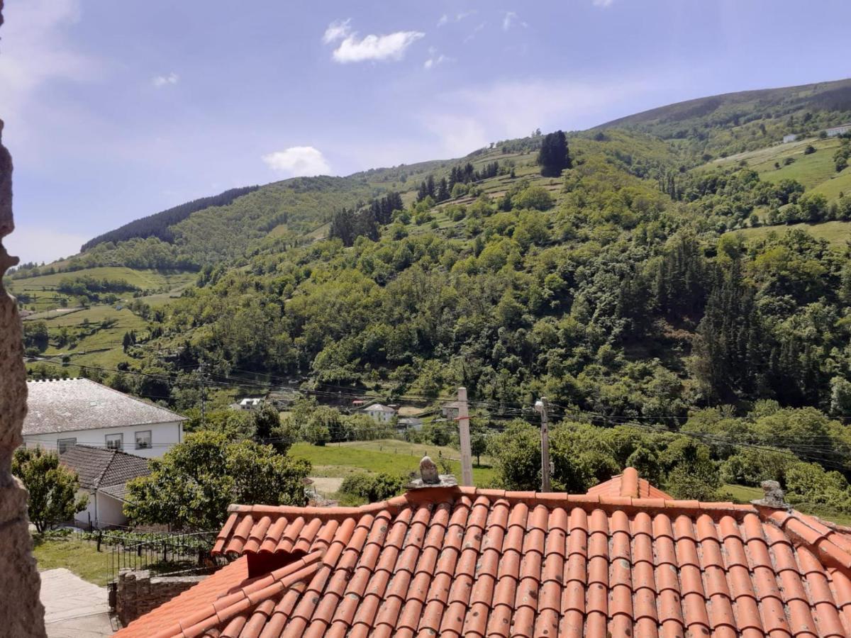 Villa La Casina De Santulaya Cangas De Narcea Exterior foto