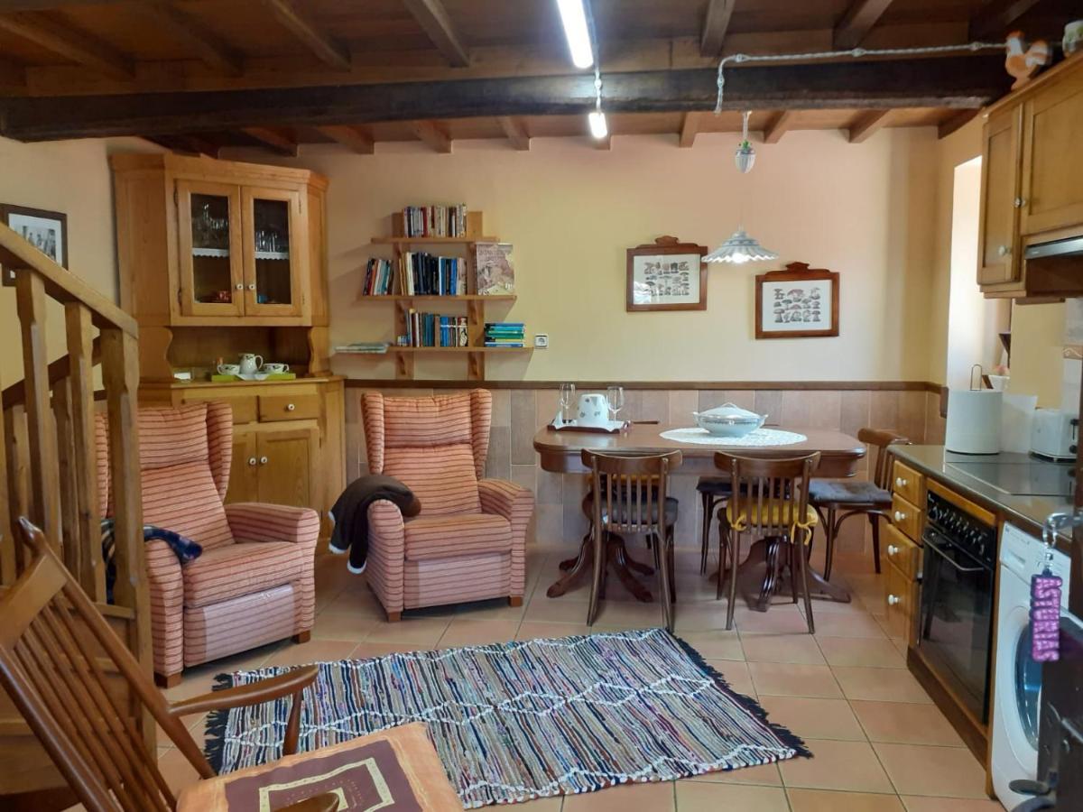 Villa La Casina De Santulaya Cangas De Narcea Exterior foto