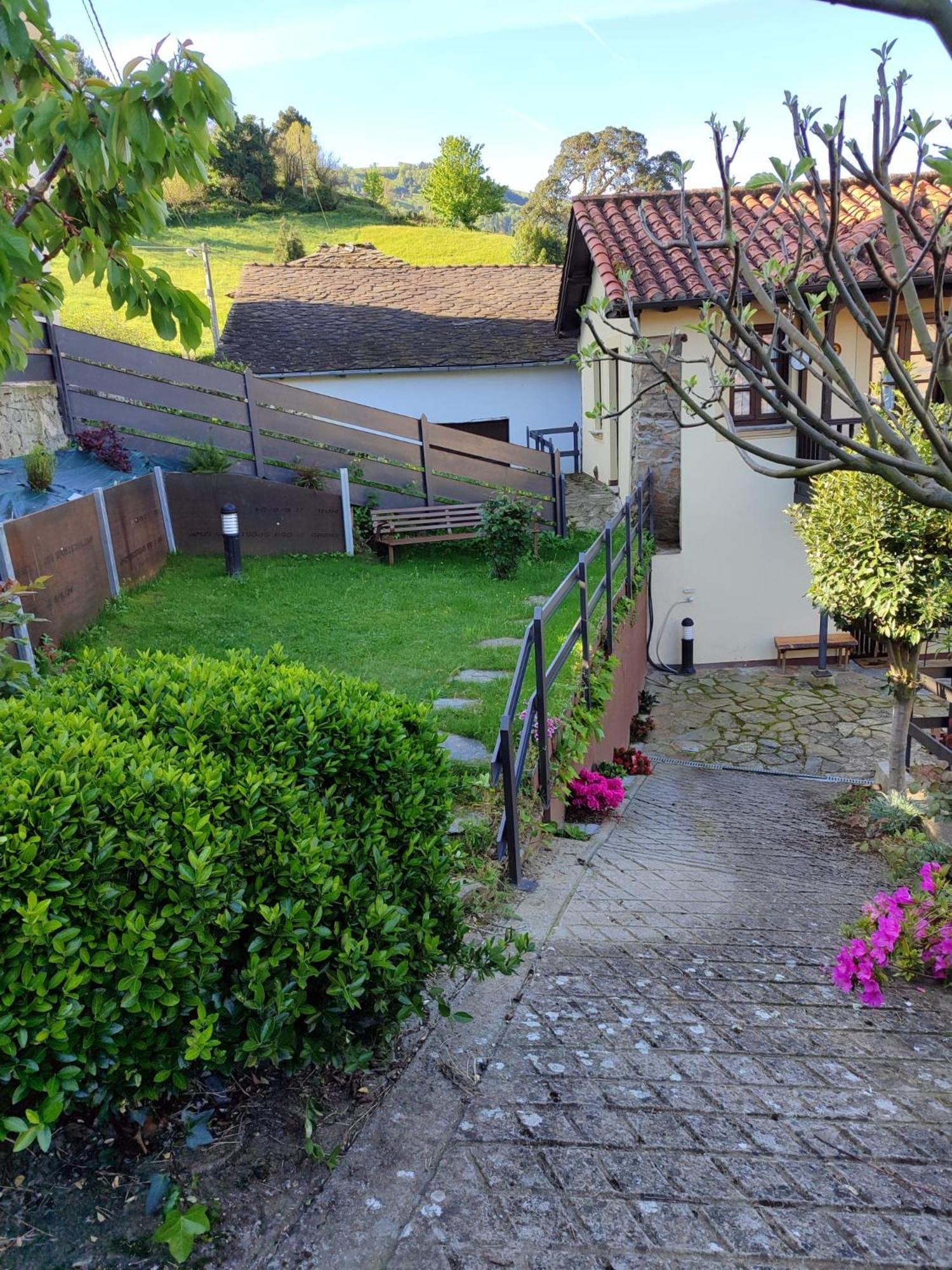 Villa La Casina De Santulaya Cangas De Narcea Exterior foto